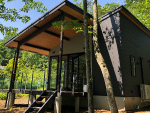 森に住む平屋の家